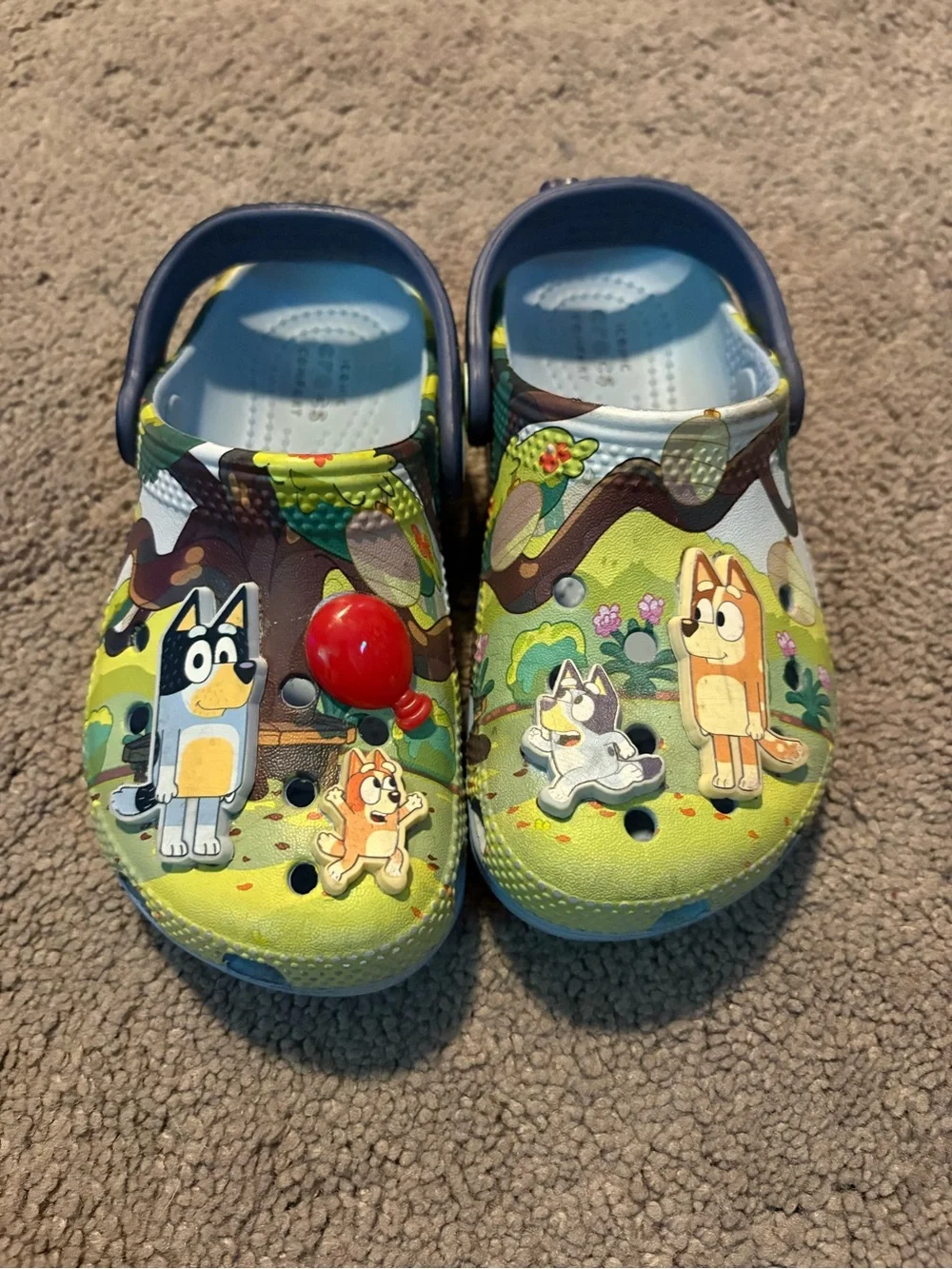 Crocs Bluey collab 10c